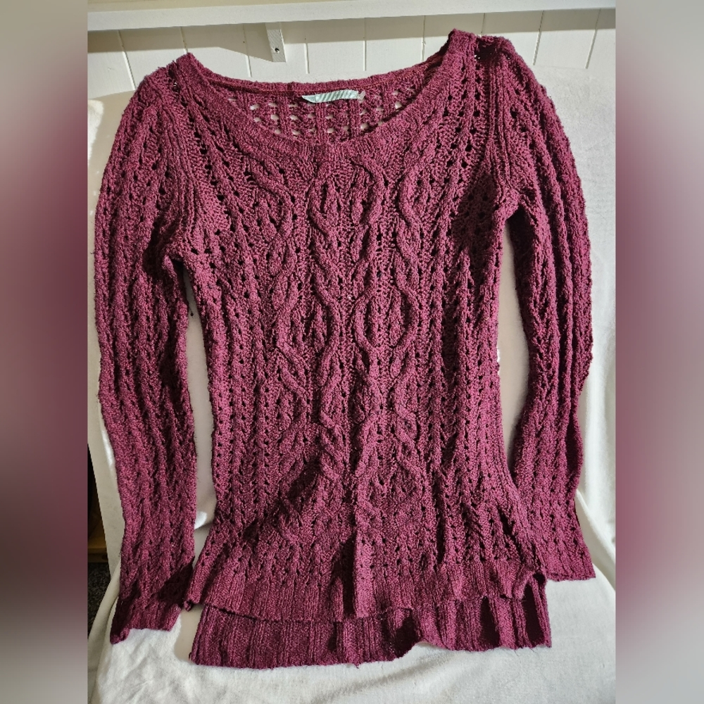 Womans burgundy knit sweater size S
